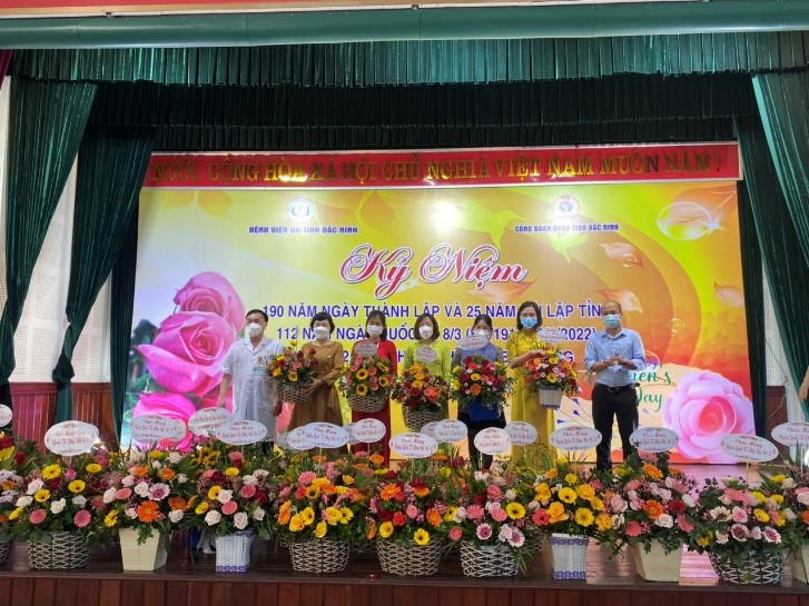 BỆNH VIỆN ĐA KHOA TỈNH BẮC NINH  TỔ CHỨC LỄ KỶ NIỆM 112 NĂM NGÀY QUỐC TẾ PHỤ NỮ 8/3,  1982 NĂM NGÀY KHỞI NGHĨA HAI BÀ TRƯNG